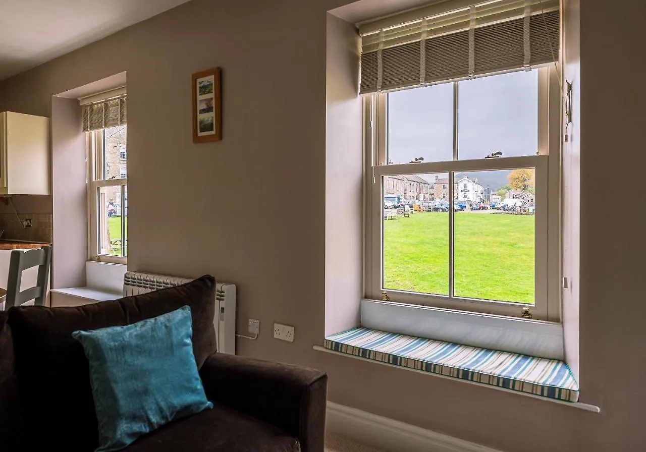 Flat 1, Literary Institute Apartment Richmond